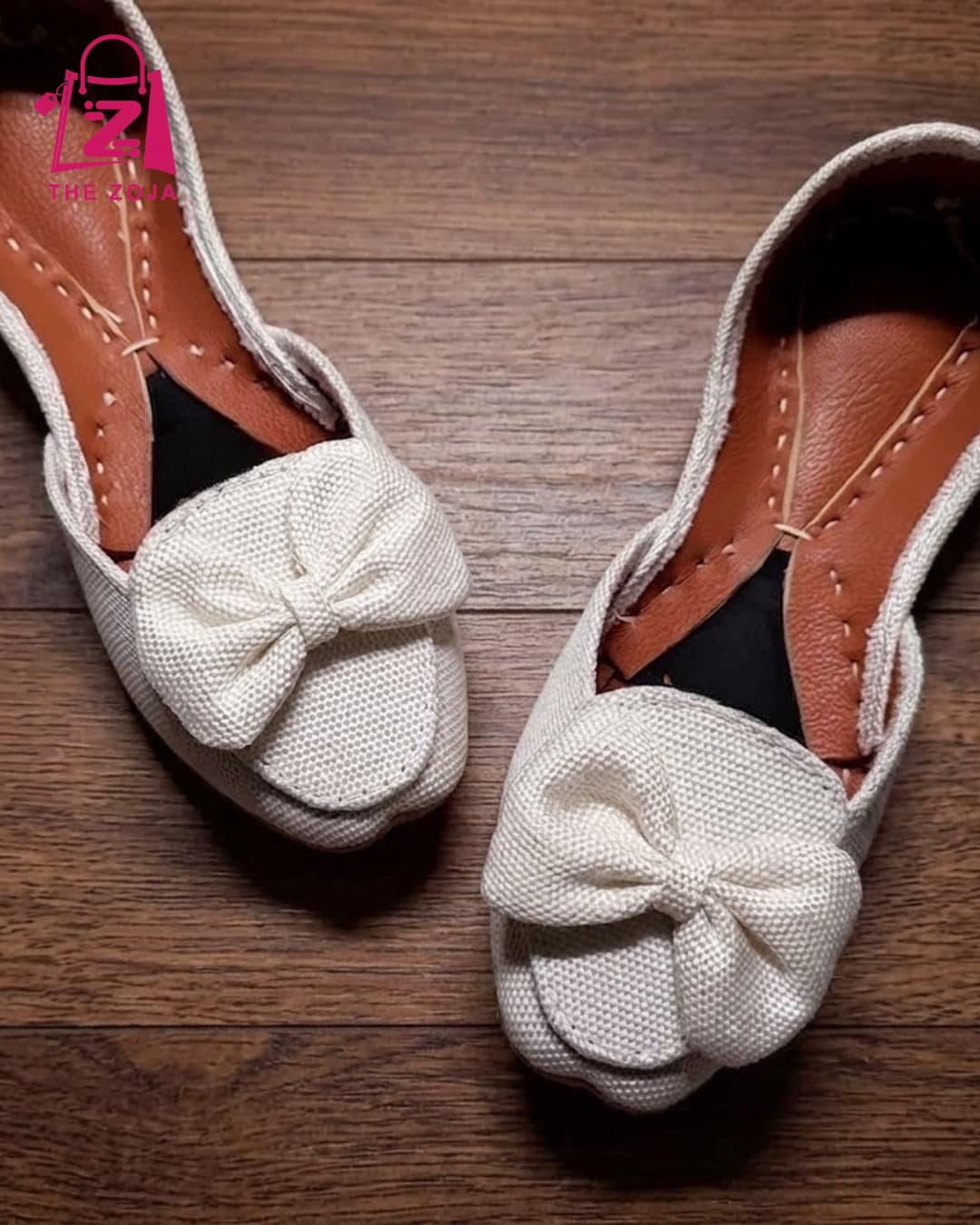 White jute fabric Bow Khussa