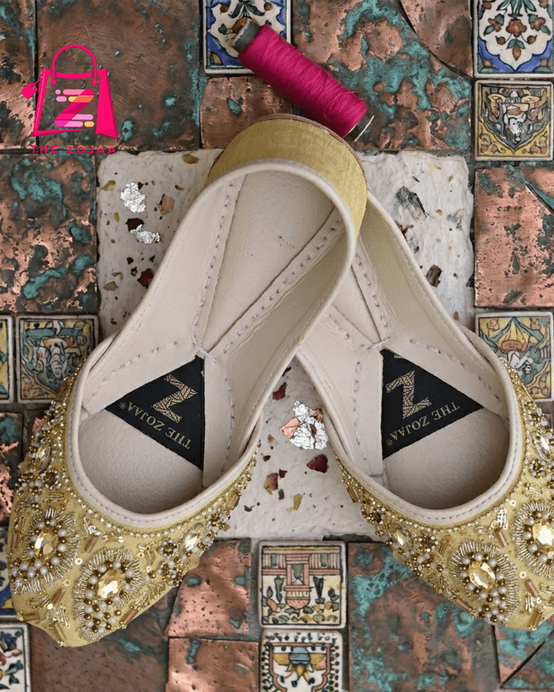 Golden Radiance Luxe Khussa