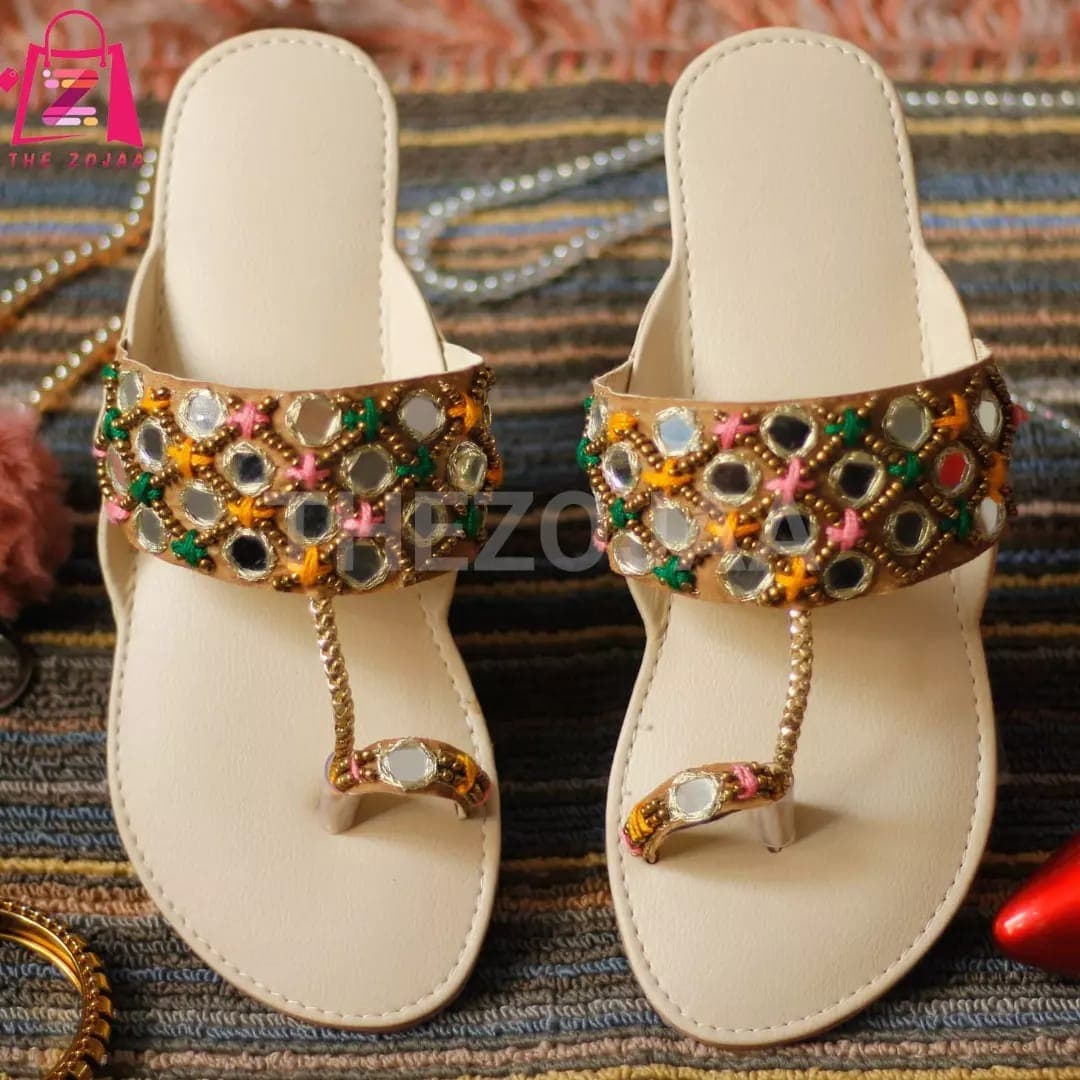 Aaina Bahar Kolhapuri