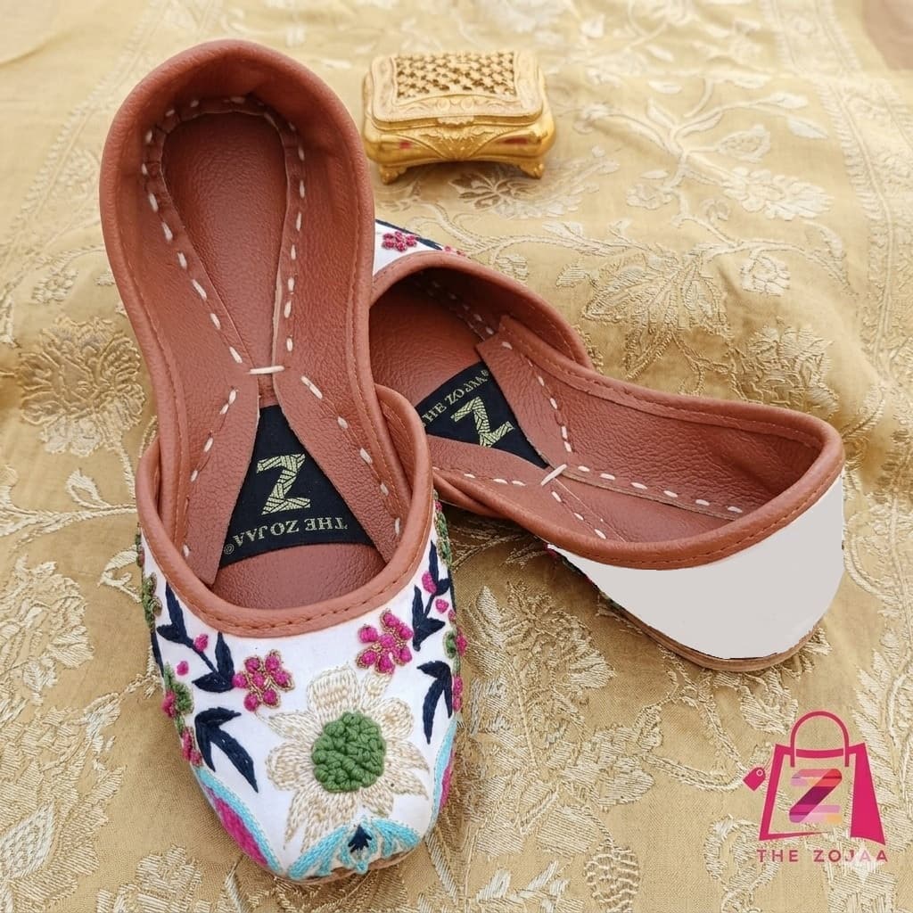 Floral Ivory Khussa